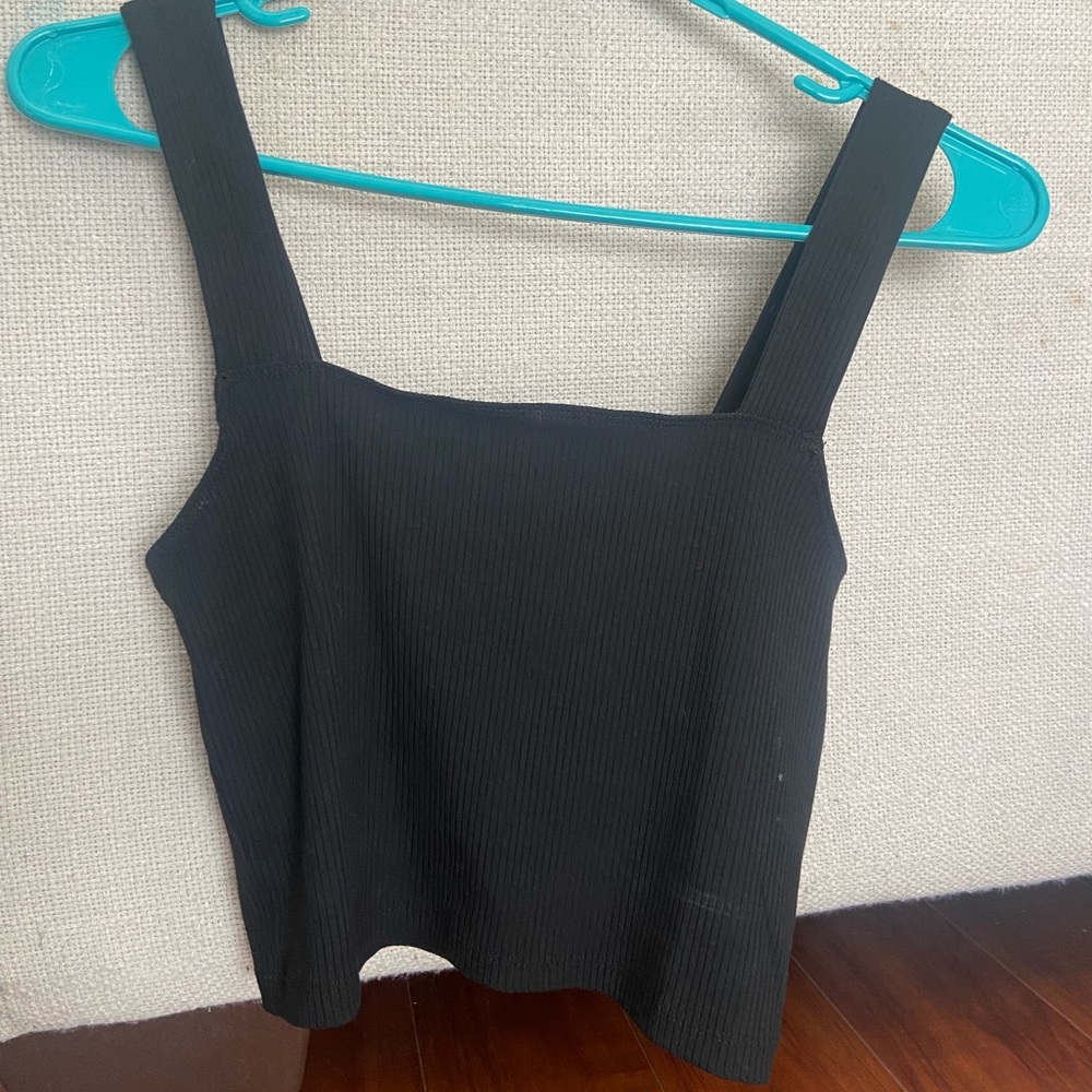 Black American Eagle cropped tank top